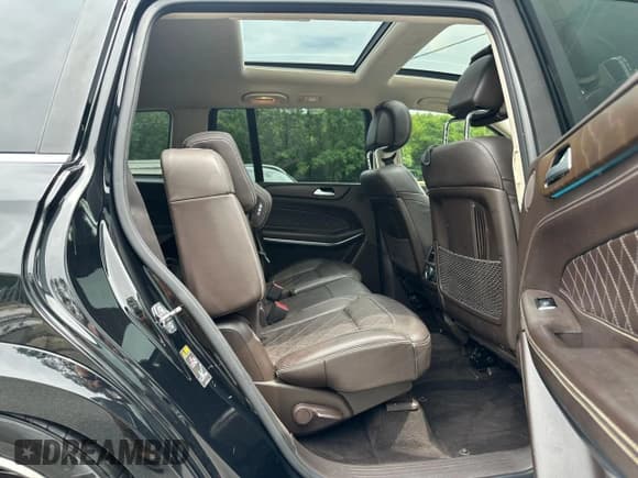 ✅ 2019 Mercedes-Benz GLS 550 • VIN: 4JGDF7DE2KB207961 • Lot: 63635565. Listed on Copart with 85,792 mi. Free auction sales archive from the USA and detailed vehicle history report at DreamBid. Image 5.