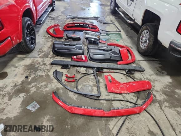 ✅ 2022 Ram 1500 Laramie • VIN: 1C6SRFJT4NN112506 • Лот: 84759535. Опубликован ранее на Copart с пробегом 79 325 миль. Бесплатный доступ к архиву аукционных продаж из США и подробный отчёт об истории автомобиля на DreamBid. Изображение 12.