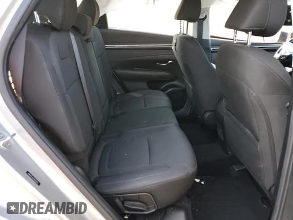 ✅ 2022 Hyundai Tucson SE • VIN: 5NMJACAE1NH027213 • Lot: 68421194. Wystawiony na Copart z przebiegiem 47 471 mil. Bezpłatny archiwum sprzedaży aukcyjnych z USA i szczegółowy raport historii pojazdu na DreamBid. Zdjęcie 10.