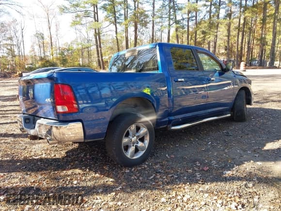 ✅ 2010 Dodge 1500 SLT • VIN: 1D7RV1CT9AS104146 • Lot: 43687897. Listed on IAAI with 184,602 mi. Free auction sales archive from the USA and detailed vehicle history report at DreamBid. Image 4.