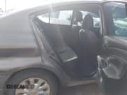 ✅ 2012 Nissan Versa S • VIN: 3N1CN7AP7CL907325 • Lot: 43264276. Wystawiony na IAAI z przebiegiem 57 565 mil. Bezpłatny archiwum sprzedaży aukcyjnych z USA i szczegółowy raport historii pojazdu na DreamBid. Zdjęcie 8.