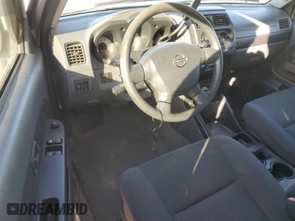 ✅ 2004 Nissan Frontier XE • VIN: 1N6DD26T34C468521 • Лот: 46745835. Опубликован ранее на Copart с пробегом 98 743 миль. Бесплатный доступ к архиву аукционных продаж из США и подробный отчёт об истории автомобиля на DreamBid. Изображение 8.