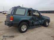 ✅ 1995 Ford Explorer Eddie Bauer • VIN: 1FMCU22X3SUA67495 • Lot: 44545485. Wystawiony na Copart z przebiegiem 180 711 mil. Bezpłatny archiwum sprzedaży aukcyjnych z USA i szczegółowy raport historii pojazdu na DreamBid. Zdjęcie 3.