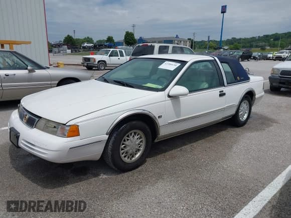 ✅ 1995 Mercury Cougar XR7 • VIN: 1MELM62W6SH623812 • Lot: 42306630. Wystawiony na IAAI z przebiegiem 51 391 mil. Bezpłatny archiwum sprzedaży aukcyjnych z USA i szczegółowy raport historii pojazdu na DreamBid. Zdjęcie 2.