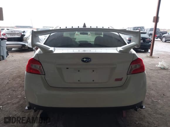 ✅ 2020 Subaru WRX STI • VIN: JF1VA2E66L9821105 • Lot: 41965488. Listed on IAAI with 32,780 mi. Free auction sales archive from the USA and detailed vehicle history report at DreamBid. Image 17.