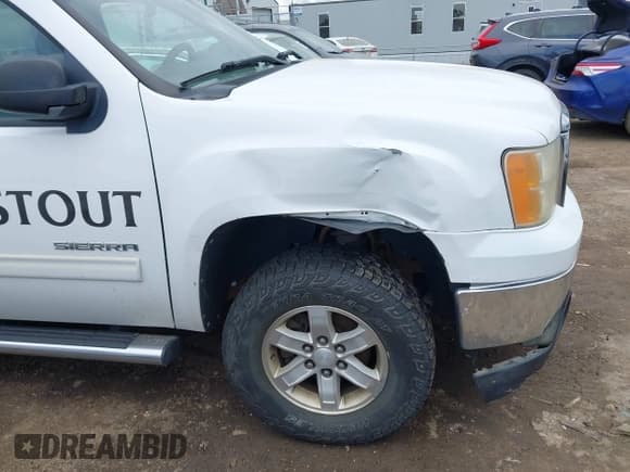 ✅ 2012 GMC Sierra 1500 SLE • VIN: 3GTP2VE77CG119109 • Lot: 42388856. Wystawiony na IAAI z przebiegiem 194 482 mil. Bezpłatny archiwum sprzedaży aukcyjnych z USA i szczegółowy raport historii pojazdu na DreamBid. Zdjęcie 6.