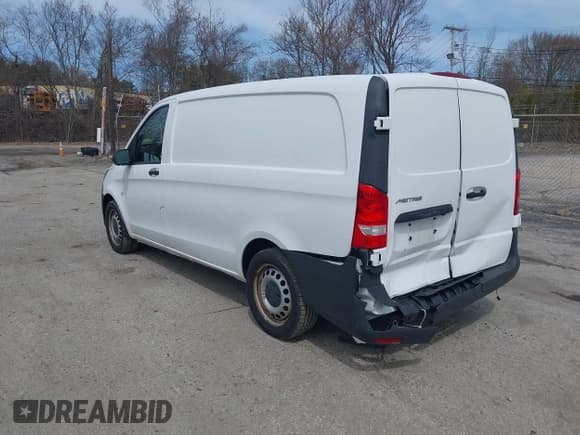 ✅ 2020 Mercedes-Benz Metris Cargo • VIN: W1YV0BEY5L3762528 • Lot: 41952568. Wystawiony na IAAI z przebiegiem 43 530 mil. Bezpłatny archiwum sprzedaży aukcyjnych z USA i szczegółowy raport historii pojazdu na DreamBid. Zdjęcie 3.