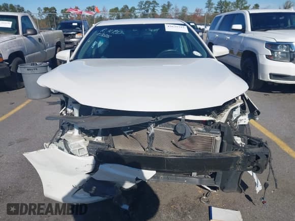 ✅ 2015 Toyota Camry SE • VIN: 4T1BF1FK3FU081837 • Lot: 43639715. Listed on IAAI with 126,513 mi. Free auction sales archive from the USA and detailed vehicle history report at DreamBid. Image 12.