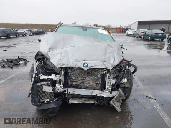 ✅ 2015 BMW X5 M • VIN: 5YMKT6C55F0C89227 • Lot: 41209152. Wystawiony na IAAI z przebiegiem Nie podano. Bezpłatny archiwum sprzedaży aukcyjnych z USA i szczegółowy raport historii pojazdu na DreamBid. Zdjęcie 12.