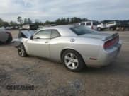 ✅ 2012 Dodge Challenger SXT • VIN: 2C3CDYAG2CH217646 • Lot: 83712094. Wystawiony na Copart z przebiegiem 108 908 mil. Bezpłatny archiwum sprzedaży aukcyjnych z USA i szczegółowy raport historii pojazdu na DreamBid. Zdjęcie 2.