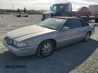 ✅ 1997 Cadillac Eldorado • VIN: 1G6EL12Y6VU616312 • Lot: 47460605. Wystawiony na Copart z przebiegiem 98 653 mil. Bezpłatny archiwum sprzedaży aukcyjnych z USA i szczegółowy raport historii pojazdu na DreamBid. Zdjęcie 1.