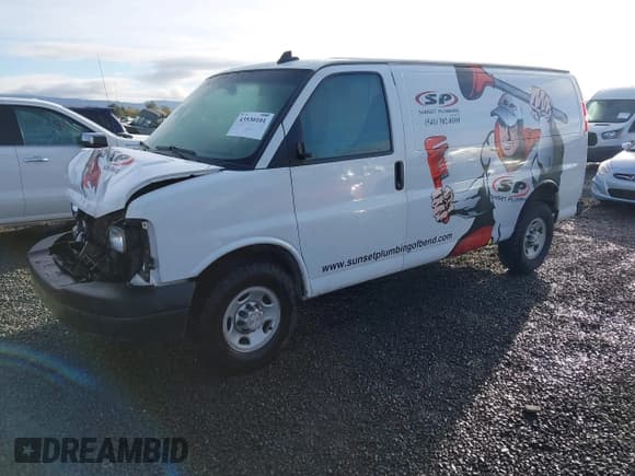 ✅ 2016 Chevrolet Express Cargo • VIN: 1GCWGAFF0G1135684 • Lot: 43530101. Listed on IAAI with 135,955 mi. Free auction sales archive from the USA and detailed vehicle history report at DreamBid. Image 2.