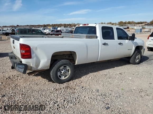 ✅ 2012 Chevrolet Silverado 2500HD Work Truck • VIN: 1GC1CVCG9CF172465 • Lot: 93243875. Wystawiony na Copart z przebiegiem 230 297 mil. Bezpłatny archiwum sprzedaży aukcyjnych z USA i szczegółowy raport historii pojazdu na DreamBid. Zdjęcie 3.