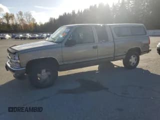 ✅ 1997 Chevrolet Silverado 1500 • VIN: 2GCEK19R3V1243160 • Lot: 91891105. Wystawiony na Copart z przebiegiem 156 200 mil. Bezpłatny archiwum sprzedaży aukcyjnych z USA i szczegółowy raport historii pojazdu na DreamBid. Zdjęcie 1.