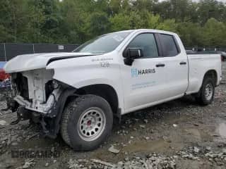 2021 Chevrolet Silverado 1500 Work Truck z VIN 1GCRWAEF1MZ205191, wystawiony jako Copart lot #73381534 z przebiegiem 100 739 mil mil oraz Szkoda całkowita • Salvage title. Historia ofert i sprzedaży dostępna na DreamBid. Obrazek 1.
