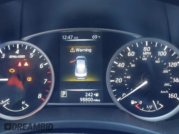 ✅ 2017 Nissan Sentra S • VIN: 3N1AB7AP6HY211808 • Lot: 43402451. Wystawiony na IAAI z przebiegiem 98 800 mil. Bezpłatny archiwum sprzedaży aukcyjnych z USA i szczegółowy raport historii pojazdu na DreamBid. Zdjęcie 7.