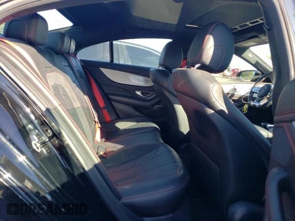 ✅ 2019 Mercedes-Benz CLS 53 S AMG • VIN: WDD2J6BB2KA045855 • Lot: 71137243. Wystawiony na Copart z przebiegiem 13 797 mil. Bezpłatny archiwum sprzedaży aukcyjnych z USA i szczegółowy raport historii pojazdu na DreamBid. Zdjęcie 10.