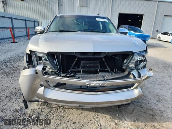 ✅ 2009 Chevrolet Tahoe LTZ • VIN: 1GNFC33J69R168149 • Lot: 65070395. Listed on Copart with 111,074 mi. Free auction sales archive from the USA and detailed vehicle history report at DreamBid. Image 5.