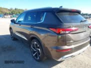 ✅ 2022 Mitsubishi Outlander SEL • VIN: JA4J4VA89NZ077988 • Lot: 43505437. Wystawiony na IAAI z przebiegiem 54 457 mil. Bezpłatny archiwum sprzedaży aukcyjnych z USA i szczegółowy raport historii pojazdu na DreamBid. Zdjęcie 3.