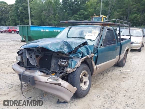 1997 Chevrolet S-10 LS with VIN 1GCCS19X4V8174403, listed as a IAAI auction lot 42816579 with 192,388 mi miles and . Bid and sale history available at DreamBid. Image 6.