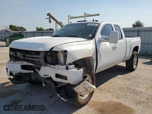 ✅ 2011 Chevrolet Silverado 2500HD LTZ • VIN: 1GC2KYC8XBZ190729 • Лот: 68076265. Опубликован ранее на Copart с пробегом 146 720 миль. Бесплатный доступ к архиву аукционных продаж из США и подробный отчёт об истории автомобиля на DreamBid. Изображение 1.