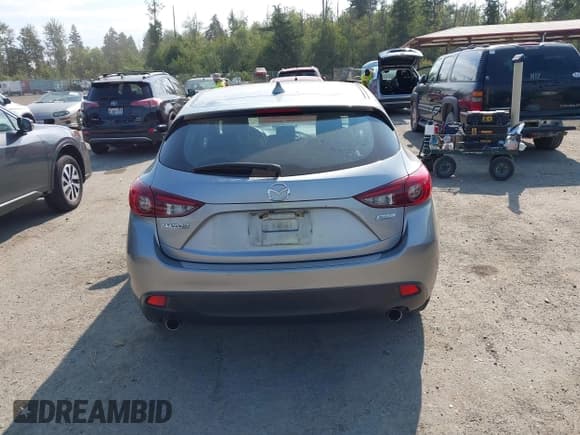 ✅ 2014 Mazda 3 i Grand Touring • VIN: JM1BM1M70E1217124 • Lot: 42888383. Wystawiony na IAAI z przebiegiem 94 344 mil. Bezpłatny archiwum sprzedaży aukcyjnych z USA i szczegółowy raport historii pojazdu na DreamBid. Zdjęcie 16.