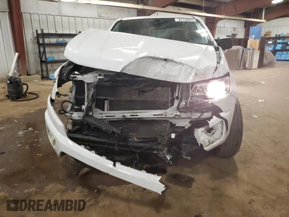 ✅ 2020 Chevrolet Colorado 2WD Work Truck • VIN: 1GCHSBEA3L1179353 • Lot: 82758845. Wystawiony na Copart z przebiegiem 112 113 mil. Bezpłatny archiwum sprzedaży aukcyjnych z USA i szczegółowy raport historii pojazdu na DreamBid. Zdjęcie 5.