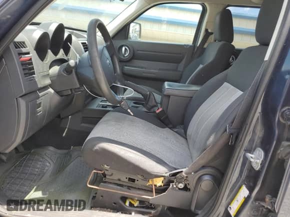 2008 Dodge Nitro SXT с VIN 1D8GU28K18W104754, выставлен на аукционе Copart как лот 56613534 с пробегом 176 716 миль миль и Списание • Salvage title. История ставок и продаж доступна на DreamBid. Изображение 7.