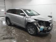 ✅ 2017 Toyota Highlander XLE • VIN: 5TDJZRFH3HS465604 • Lot: 43421333. Listed on IAAI with 93,238 mi. Free auction sales archive from the USA and detailed vehicle history report at DreamBid. Image 1.