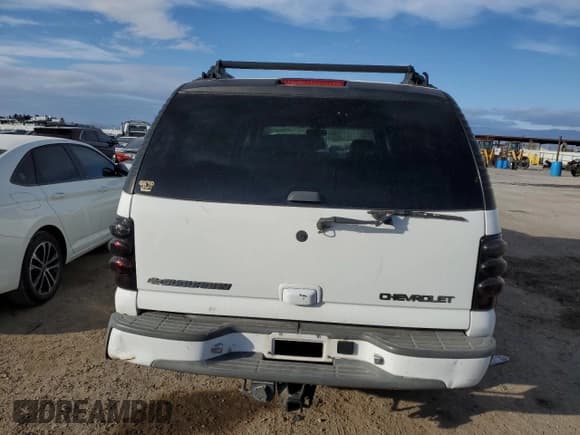 ✅ 2006 Chevrolet Suburban LT • VIN: 3GNEC16Z06G115945 • Лот: 44770155. Опубликован ранее на Copart с пробегом 197 979 миль. Бесплатный доступ к архиву аукционных продаж из США и подробный отчёт об истории автомобиля на DreamBid. Изображение 6.