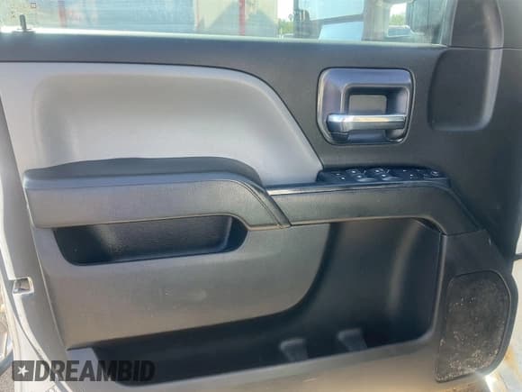 ✅ 2019 Chevrolet Silverado 2500HD Work Truck • VIN: 1GC1CREG4KF222935 • Лот: 43855560. Опубликован ранее на IAAI с пробегом 220 407 миль. Бесплатный доступ к архиву аукционных продаж из США и подробный отчёт об истории автомобиля на DreamBid. Изображение 33.