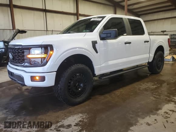 ✅ 2024 Ford F-150 STX • VIN: 1FTEW2LP1RKE40982 • Лот: 90450945. Опубликован ранее на Copart с пробегом 23 552 миль. Бесплатный доступ к архиву аукционных продаж из США и подробный отчёт об истории автомобиля на DreamBid. Изображение 1.