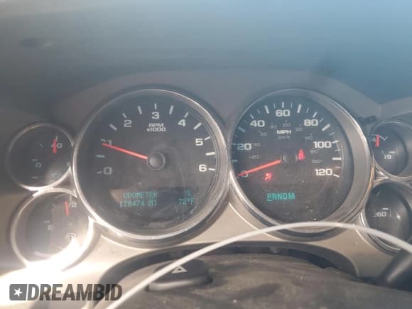 ✅ 2012 Chevrolet Silverado 1500 LT • VIN: 1GCNKSE03CZ142394 • Lot: 69772854. Listed on Copart with 178,474 mi. Free auction sales archive from the USA and detailed vehicle history report at DreamBid. Image 9.