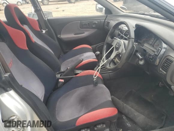 ✅ 1995 Subaru Impreza • VIN: GC8030988 • Lot: 70242354. Wystawiony na Copart z przebiegiem 123 696 mil. Bezpłatny archiwum sprzedaży aukcyjnych z USA i szczegółowy raport historii pojazdu na DreamBid. Zdjęcie 7.