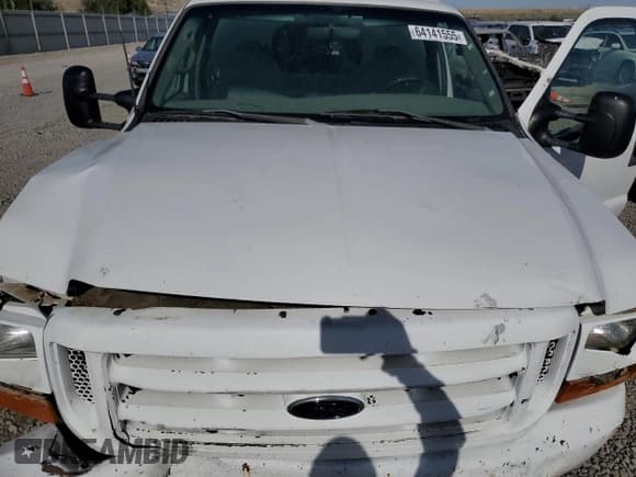 ✅ 2000 Ford F-250 XL • VIN: 1FTNF21L7YEB05366 • Lot: 64141555. Listed on Copart with 242,694 mi. Free auction sales archive from the USA and detailed vehicle history report at DreamBid. Image 11.