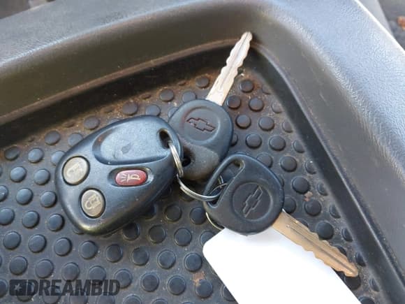 ✅ 2004 Chevrolet Silverado 1500 Z71 • VIN: 2GCEK19T441282348 • Лот: 43528812. Опубликован ранее на IAAI с пробегом 128 913 миль. Бесплатный доступ к архиву аукционных продаж из США и подробный отчёт об истории автомобиля на DreamBid. Изображение 11.