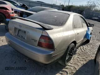 ✅ 1995 Honda Accord LX • VIN: JHMCD563XSC033376 • Лот: 73887924. Опубликован ранее на Copart с пробегом 129 069 миль. Бесплатный доступ к архиву аукционных продаж из США и подробный отчёт об истории автомобиля на DreamBid. Изображение 3.