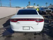 ✅ 2016 Dodge Charger SE • VIN: 2C3CDXBGXGH267421 • Lot: 43640720. Wystawiony na IAAI z przebiegiem 142 906 mil. Bezpłatny archiwum sprzedaży aukcyjnych z USA i szczegółowy raport historii pojazdu na DreamBid. Zdjęcie 16.