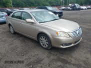 ✅ 2009 Toyota Avalon XL • VIN: 4T1BK36B39U327538 • Lot: 42740721. Wystawiony na IAAI z przebiegiem 127 683 mil. Bezpłatny archiwum sprzedaży aukcyjnych z USA i szczegółowy raport historii pojazdu na DreamBid. Zdjęcie 1.