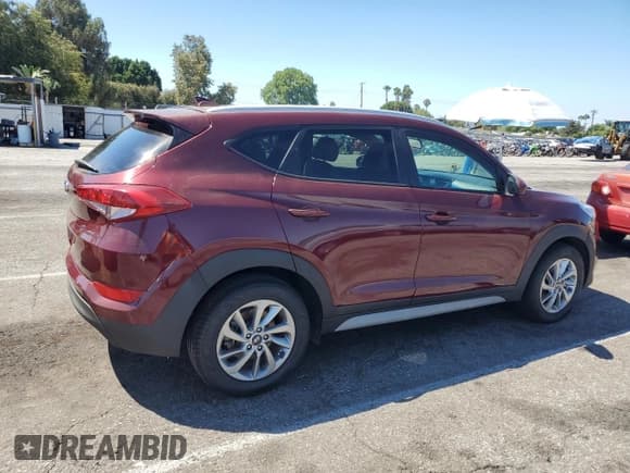 ✅ 2018 Hyundai Tucson SEL • VIN: KM8J33A42JU626783 • Лот: 68682825. Опубликован ранее на Copart с пробегом 61 366 миль. Бесплатный доступ к архиву аукционных продаж из США и подробный отчёт об истории автомобиля на DreamBid. Изображение 3.