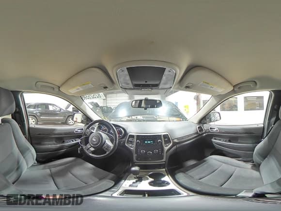 ✅ 2012 Jeep Grand Cherokee Laredo • VIN: 1C4RJFAG8CC128847 • Lot: 82525595. Wystawiony na Copart z przebiegiem 173 549 mil. Bezpłatny archiwum sprzedaży aukcyjnych z USA i szczegółowy raport historii pojazdu na DreamBid. Zdjęcie 16.