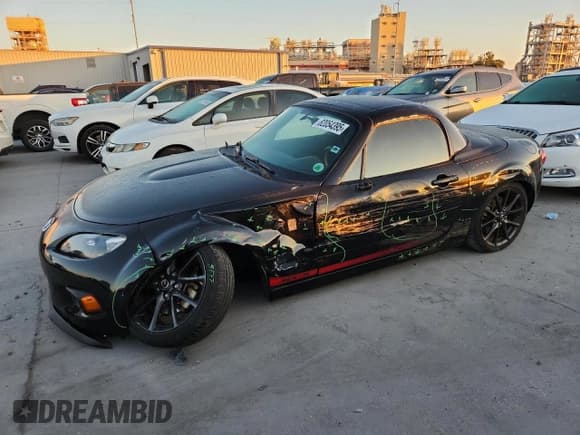 ✅ 2013 Mazda MX-5 Miata Club • VIN: JM1NC2MF5D0233319 • Lot: 82054395. Listed on Copart with 35,300 mi. Free auction sales archive from the USA and detailed vehicle history report at DreamBid. Image 1.