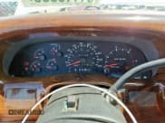 ✅ 1999 Ford F-250 XL • VIN: 1FTNX21F3XEE53588 • Lot: 64113385. Listed on Copart with 211,147 mi. Free auction sales archive from the USA and detailed vehicle history report at DreamBid. Image 9.