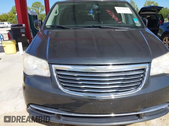 ✅ 2012 Chrysler Town & Country Touring • VIN: 2C4RC1BG8CR255357 • Lot: 43634371. Wystawiony na IAAI z przebiegiem 200 160 mil. Bezpłatny archiwum sprzedaży aukcyjnych z USA i szczegółowy raport historii pojazdu na DreamBid. Zdjęcie 6.