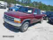 1993 Dodge Dakota z VIN 1B7FL23X9PS209919, wystawiony jako IAAI lot #42006912 z przebiegiem 79 697 mil mil oraz . Historia ofert i sprzedaży dostępna na DreamBid. Obrazek 2.