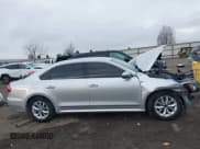 ✅ 2017 Volkswagen Passat S • VIN: 1VWAT7A35HC003660 • Лот: 43744158. Опубликован ранее на IAAI с пробегом 134 221 миль. Бесплатный доступ к архиву аукционных продаж из США и подробный отчёт об истории автомобиля на DreamBid. Изображение 14.