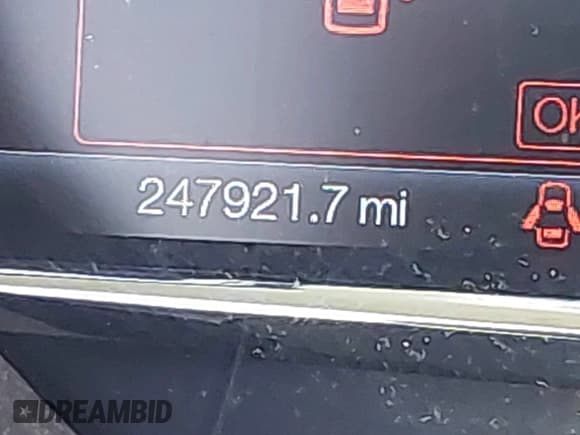 ✅ 2014 Lincoln MKZ Hybrid • VIN: 3LN6L2LU6ER813731 • Lot: 43360579. Wystawiony na IAAI z przebiegiem 247 921 mil. Bezpłatny archiwum sprzedaży aukcyjnych z USA i szczegółowy raport historii pojazdu na DreamBid. Zdjęcie 13.