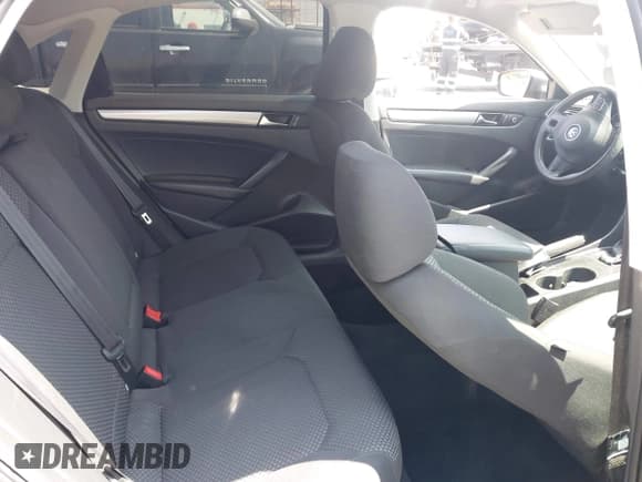 ✅ 2014 Volkswagen Passat S • VIN: 1VWAP7A3XEC003928 • Лот: 42483100. Опубликован ранее на IAAI с пробегом 132 117 миль. Бесплатный доступ к архиву аукционных продаж из США и подробный отчёт об истории автомобиля на DreamBid. Изображение 8.