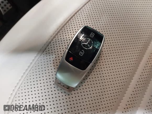 ✅ 2021 Mercedes-Benz G 550 • VIN: W1NYC6BJ8MX383842 • Lot: 42317514. Wystawiony na IAAI z przebiegiem 53 621 mil. Bezpłatny archiwum sprzedaży aukcyjnych z USA i szczegółowy raport historii pojazdu na DreamBid. Zdjęcie 11.