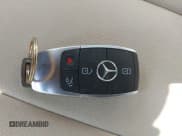 ✅ 2020 Mercedes-Benz GLB 250 • VIN: W1N4M4HB1LW042125 • Lot: 43289788. Listed on IAAI with 100,172 mi. Free auction sales archive from the USA and detailed vehicle history report at DreamBid. Image 11.